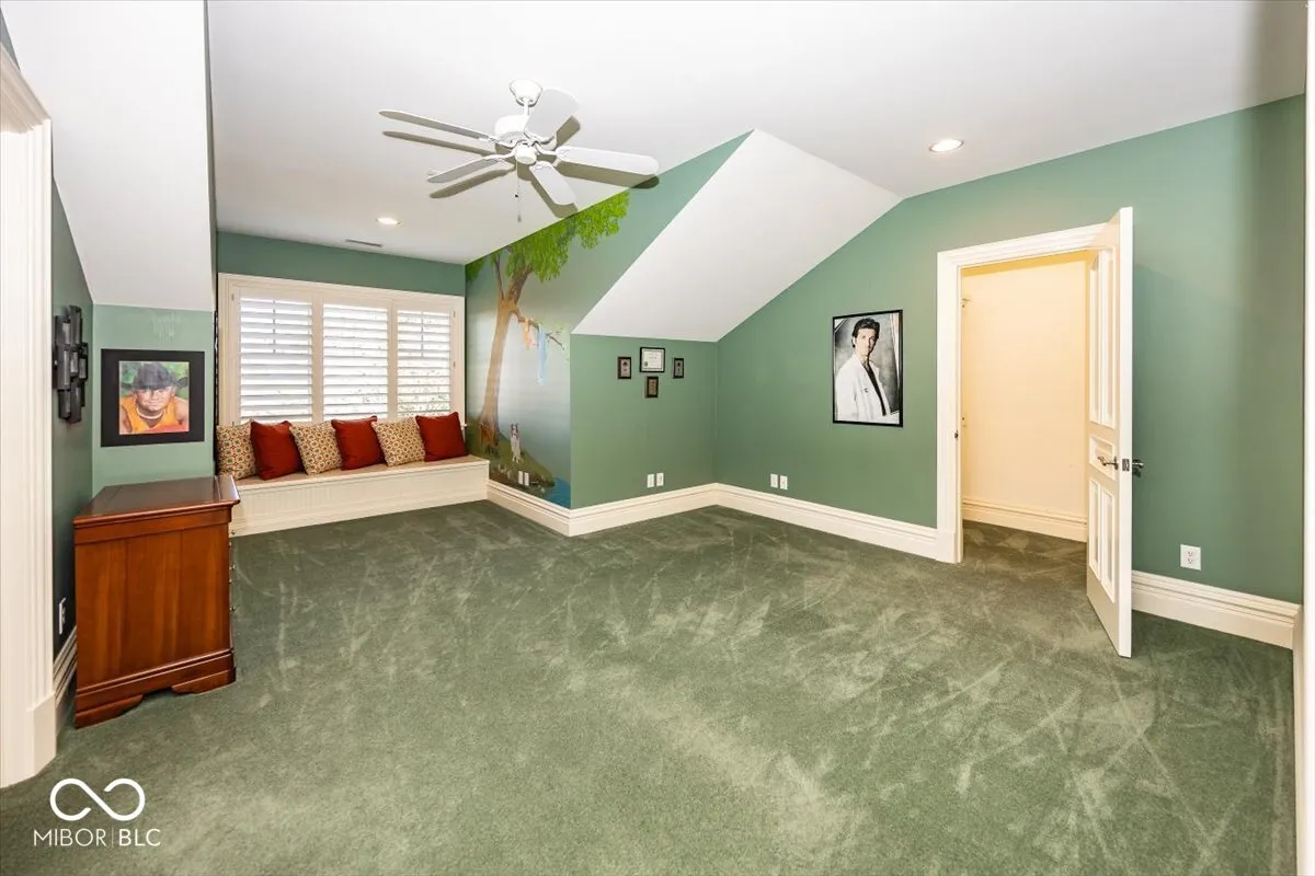 Greenfield, Indiana 46140, United States, 6 Bedrooms Bedrooms, ,8 BathroomsBathrooms,Residential,Pending,31822