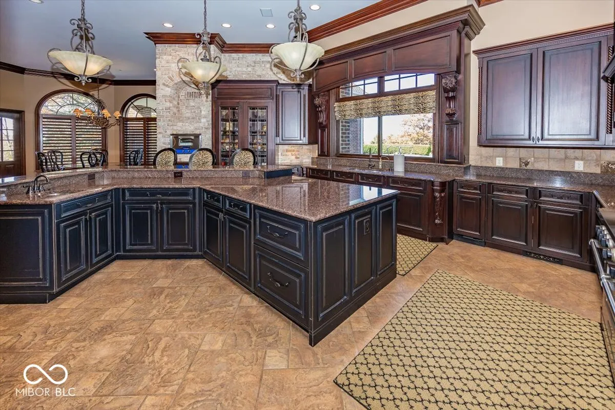 Greenfield, Indiana 46140, United States, 6 Bedrooms Bedrooms, ,8 BathroomsBathrooms,Residential,Pending,31822