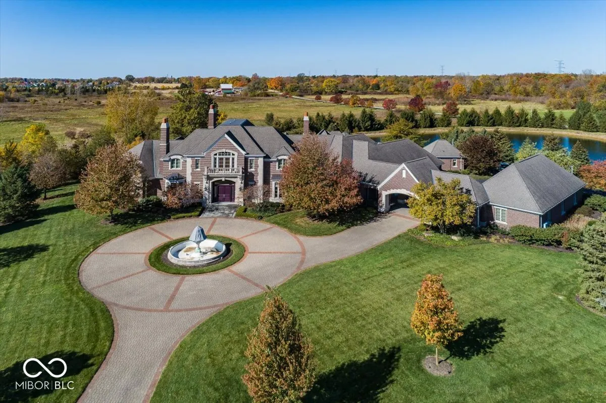 Greenfield, Indiana 46140, United States, 6 Bedrooms Bedrooms, ,8 BathroomsBathrooms,Residential,Pending,31822