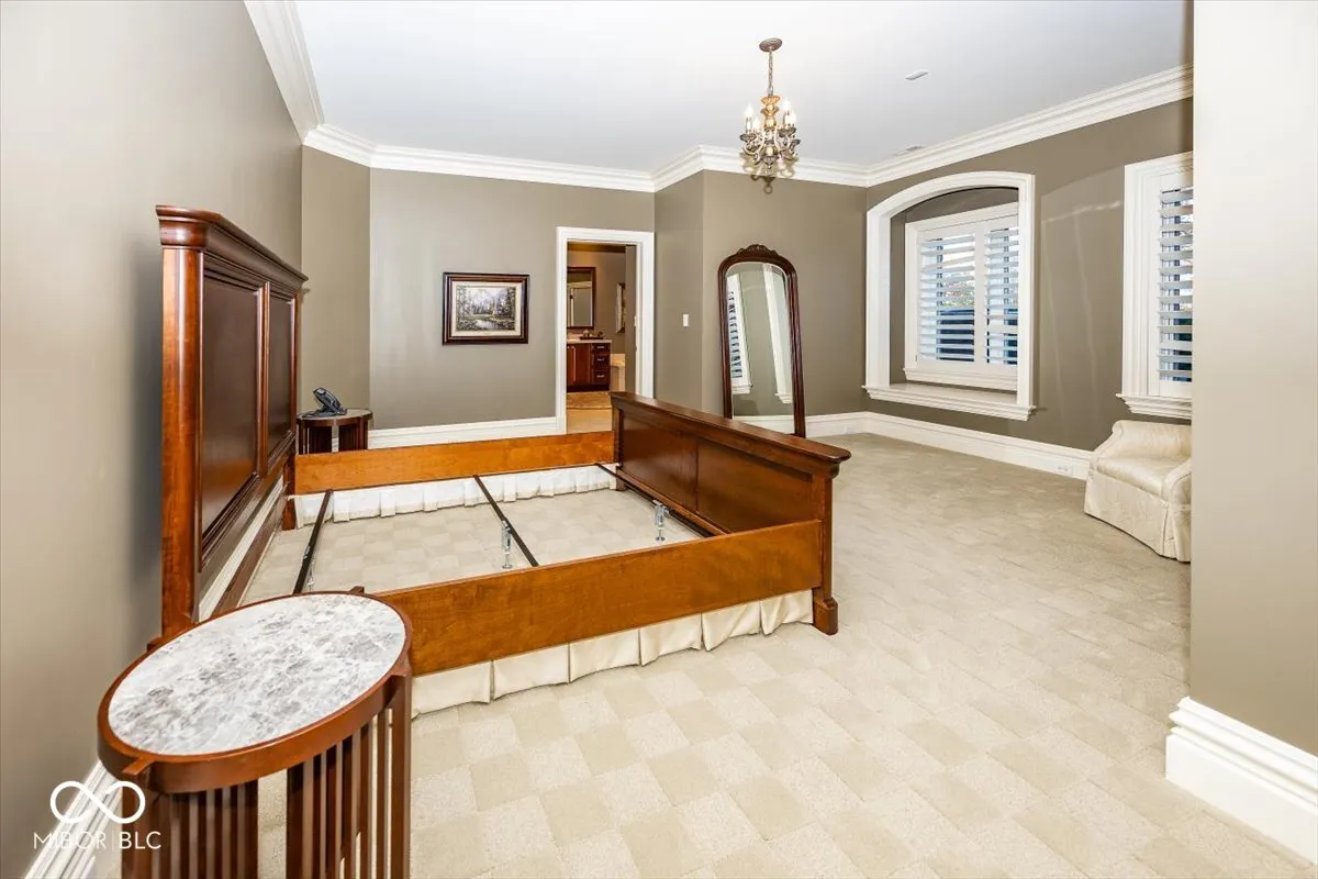 Greenfield, Indiana 46140, United States, 6 Bedrooms Bedrooms, ,8 BathroomsBathrooms,Residential,Pending,31822