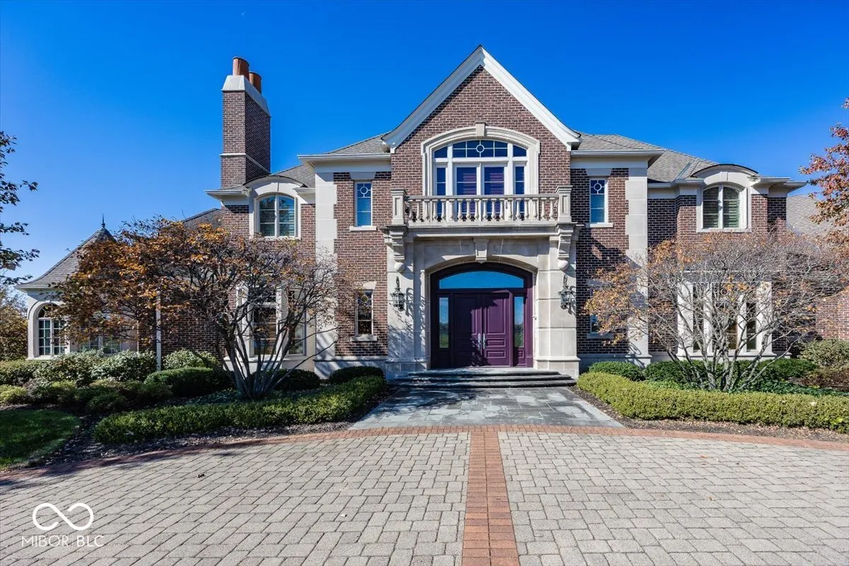 Greenfield, Indiana 46140, United States, 6 Bedrooms Bedrooms, ,8 BathroomsBathrooms,Residential,Pending,31822