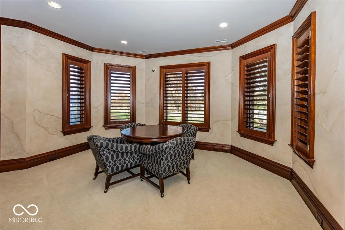 Greenfield, Indiana 46140, United States, 6 Bedrooms Bedrooms, ,8 BathroomsBathrooms,Residential,Pending,31822