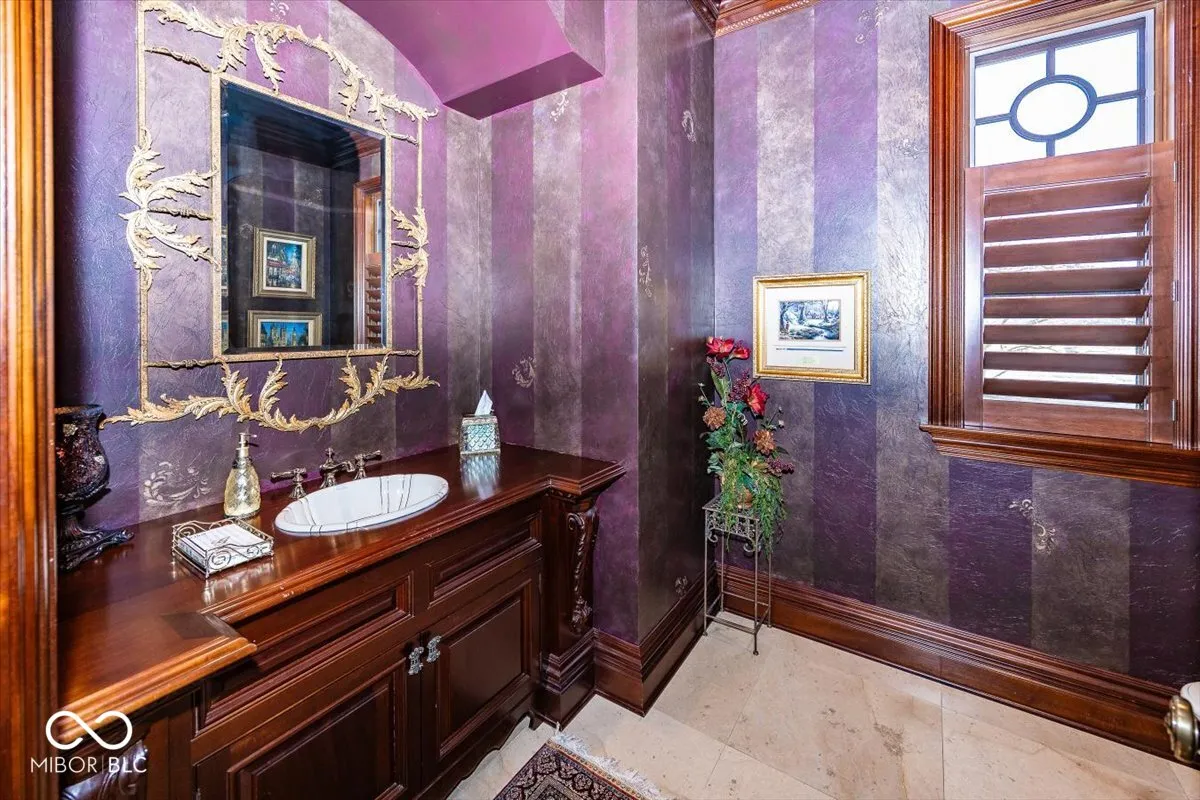 Greenfield, Indiana 46140, United States, 6 Bedrooms Bedrooms, ,8 BathroomsBathrooms,Residential,Pending,31822