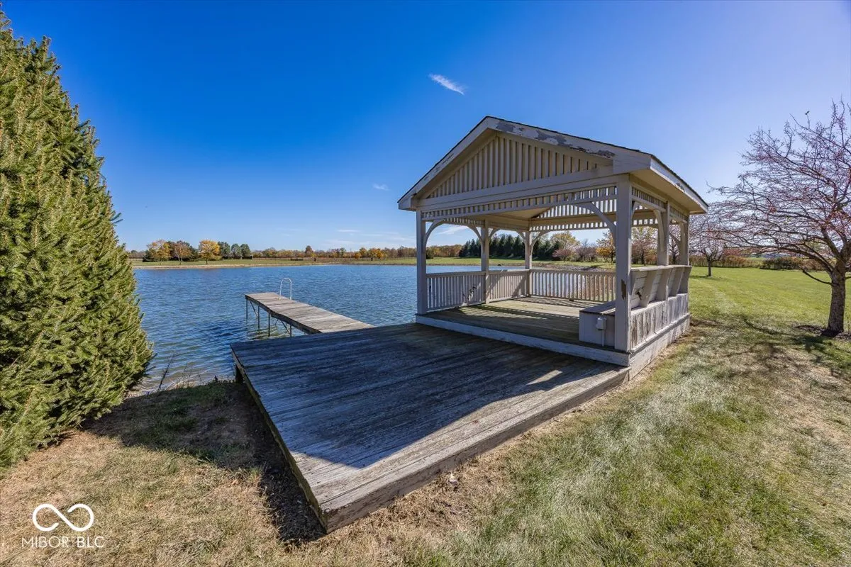 Greenfield, Indiana 46140, United States, 6 Bedrooms Bedrooms, ,8 BathroomsBathrooms,Residential,Pending,31822