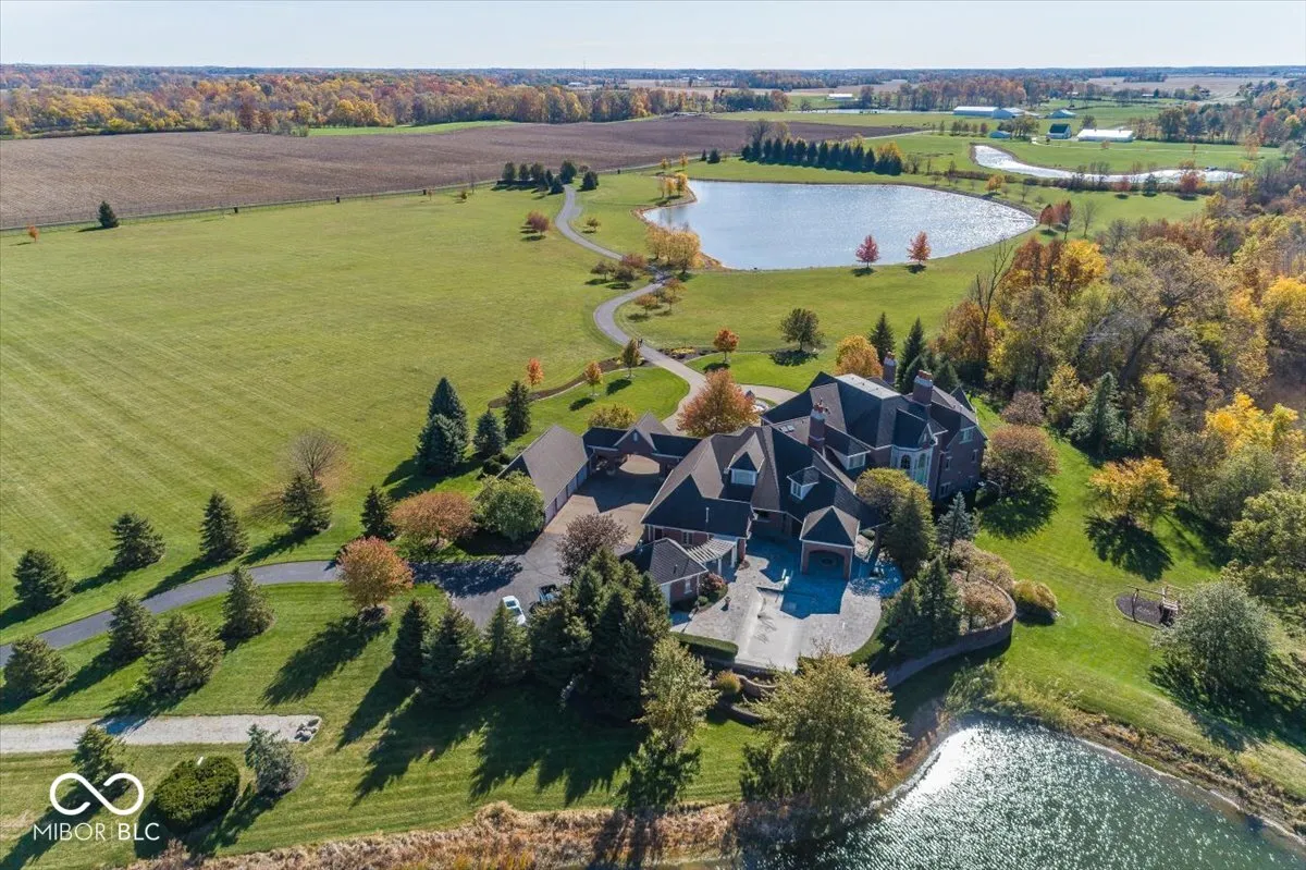 Greenfield, Indiana 46140, United States, 6 Bedrooms Bedrooms, ,8 BathroomsBathrooms,Residential,Pending,31822