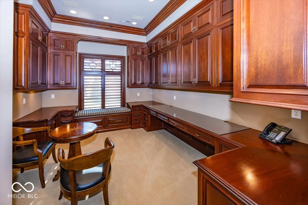 Greenfield, Indiana 46140, United States, 6 Bedrooms Bedrooms, ,8 BathroomsBathrooms,Residential,Pending,31822