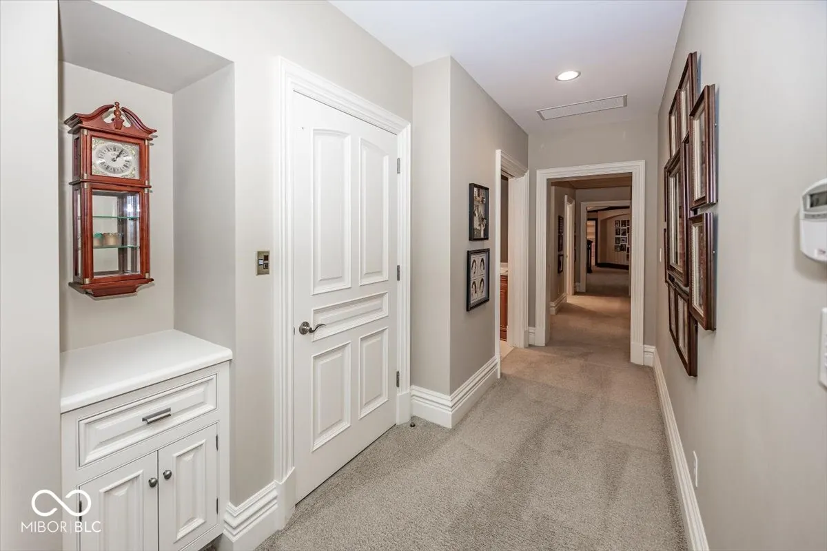 Greenfield, Indiana 46140, United States, 6 Bedrooms Bedrooms, ,8 BathroomsBathrooms,Residential,Pending,31822