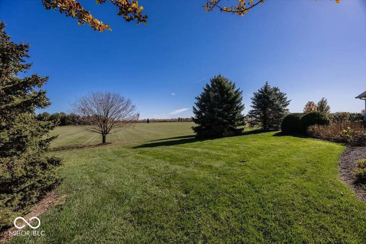 Greenfield, Indiana 46140, United States, 6 Bedrooms Bedrooms, ,8 BathroomsBathrooms,Residential,Pending,31822