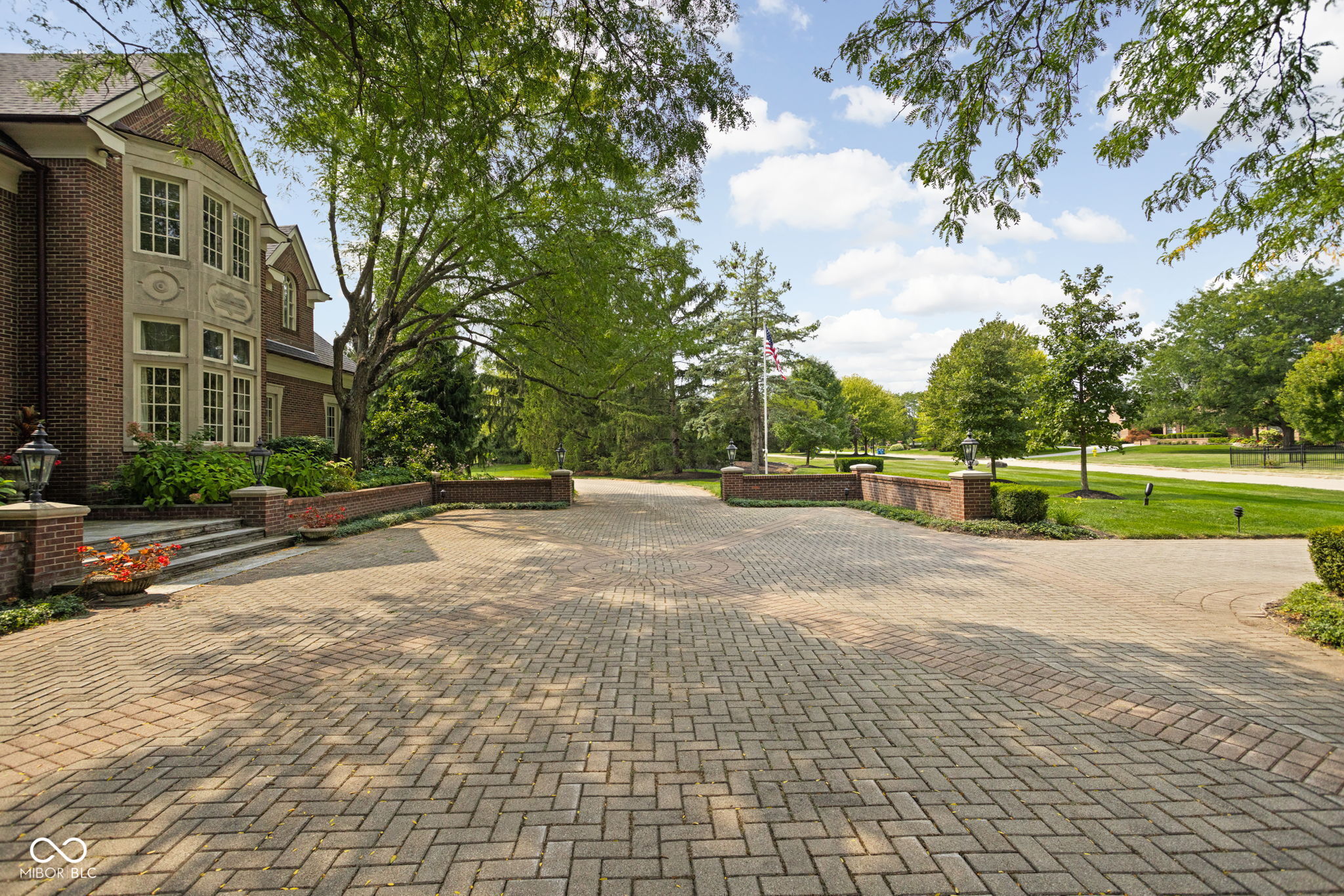 3463 Sedgemoor Circle