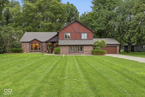 Photo of 2725 N Richard Drive, Shelbyville, IN 46176 (MLS # 22120226)
