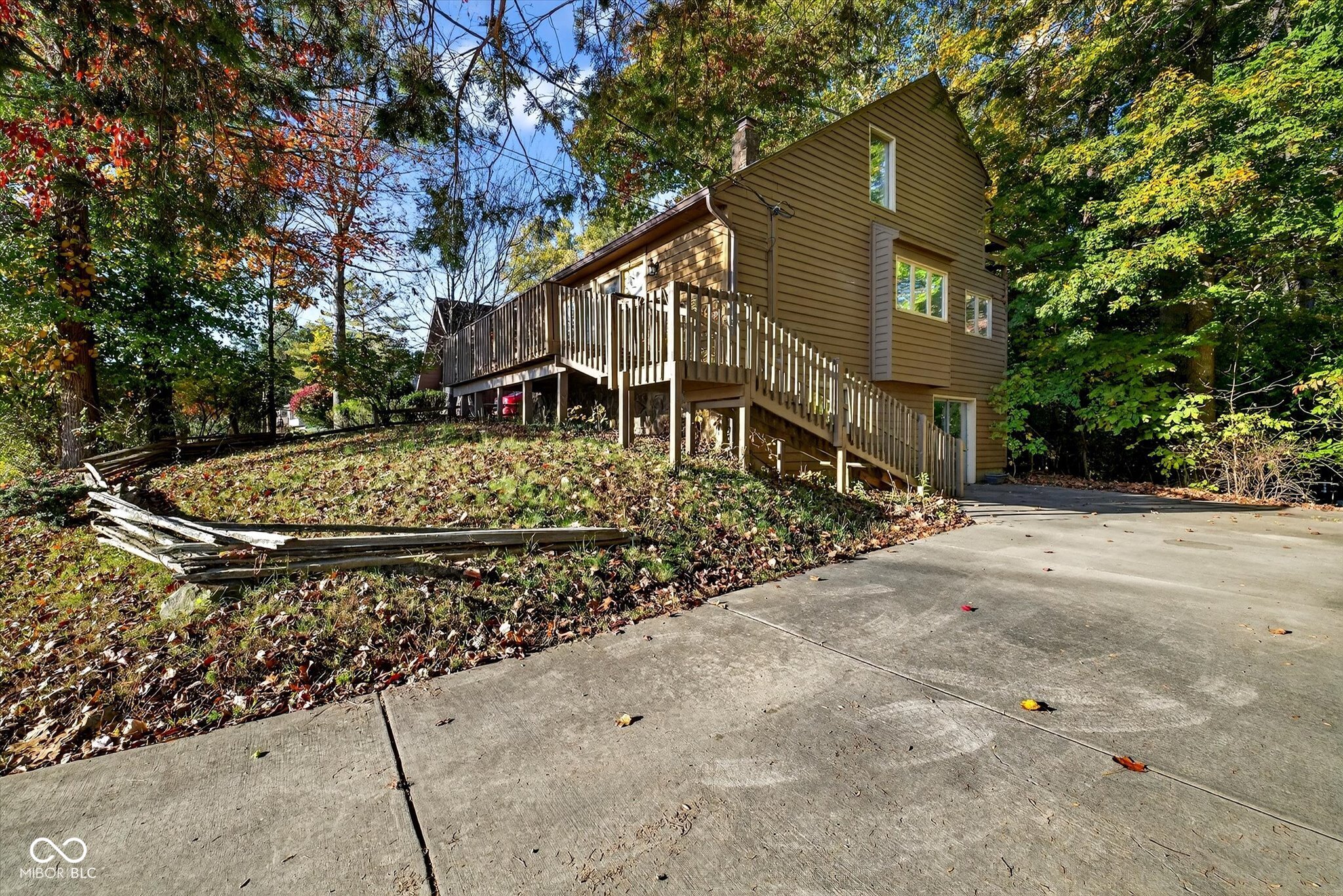 7759 N Lakeview Drive