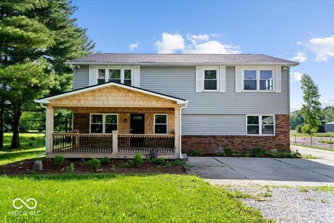 Photo of 7835 Caswell Street, Indianapolis, IN 46259 (MLS # 22105089)