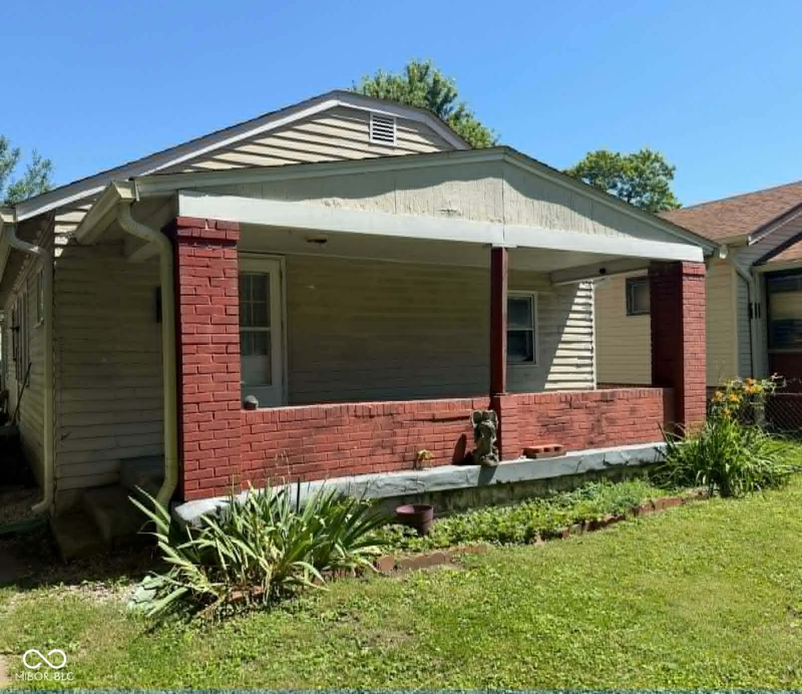 Photo 1 of 10 — 1424 Cruft, Indianapolis, IN 46203