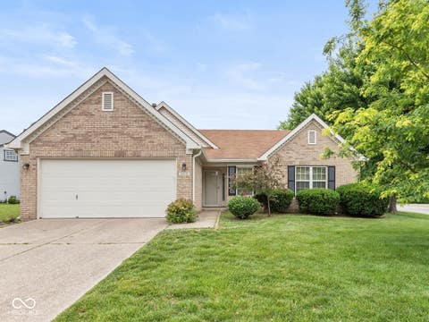Photo of 4815 Quail Crescent Court, Indianapolis, IN 46254 (MLS # 22106797)