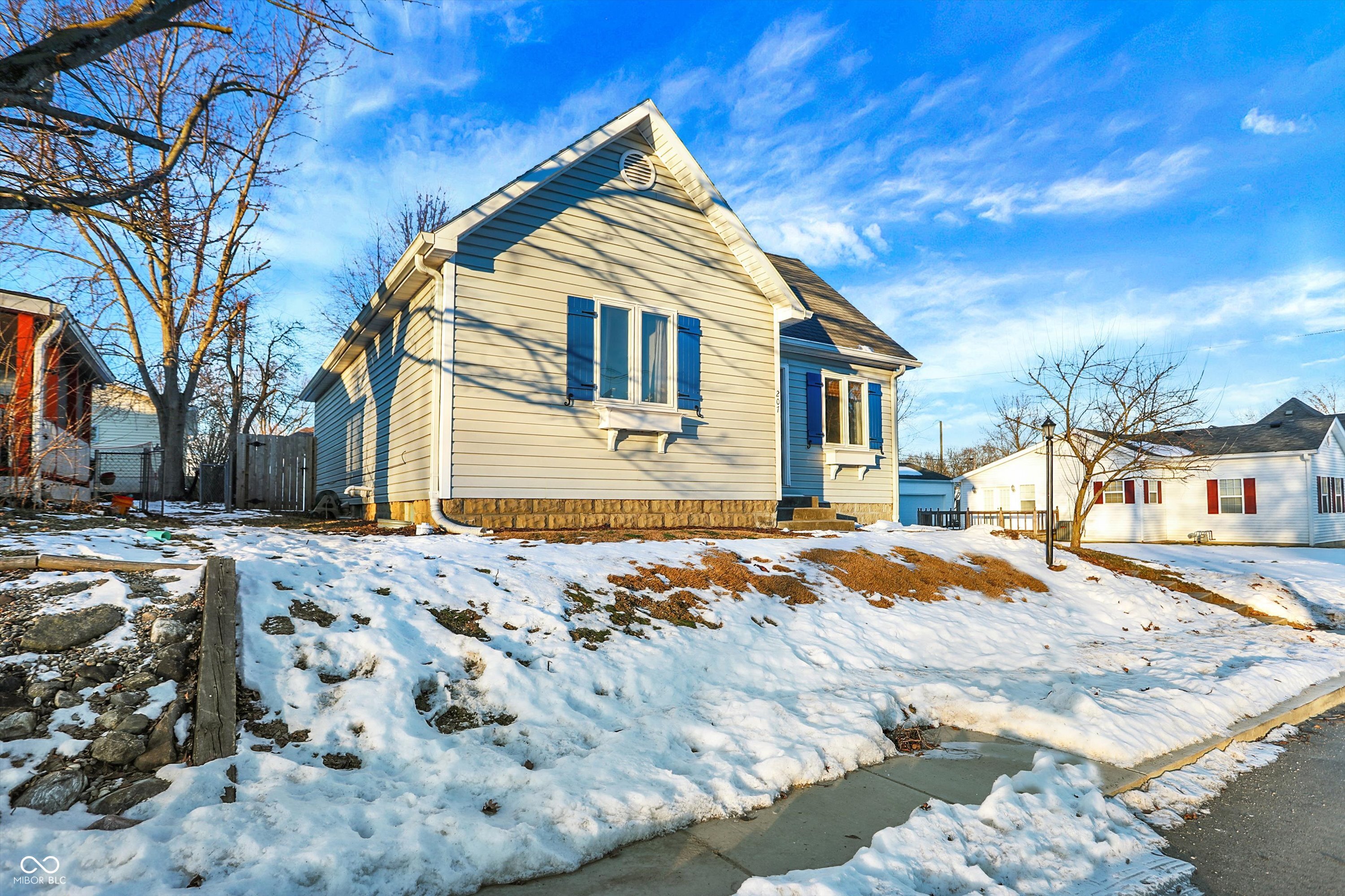 207 E Ohio Street