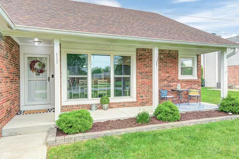 555 Echo Bend Boulevard, Greenwood, IN 46142 - MLS#: 22038210