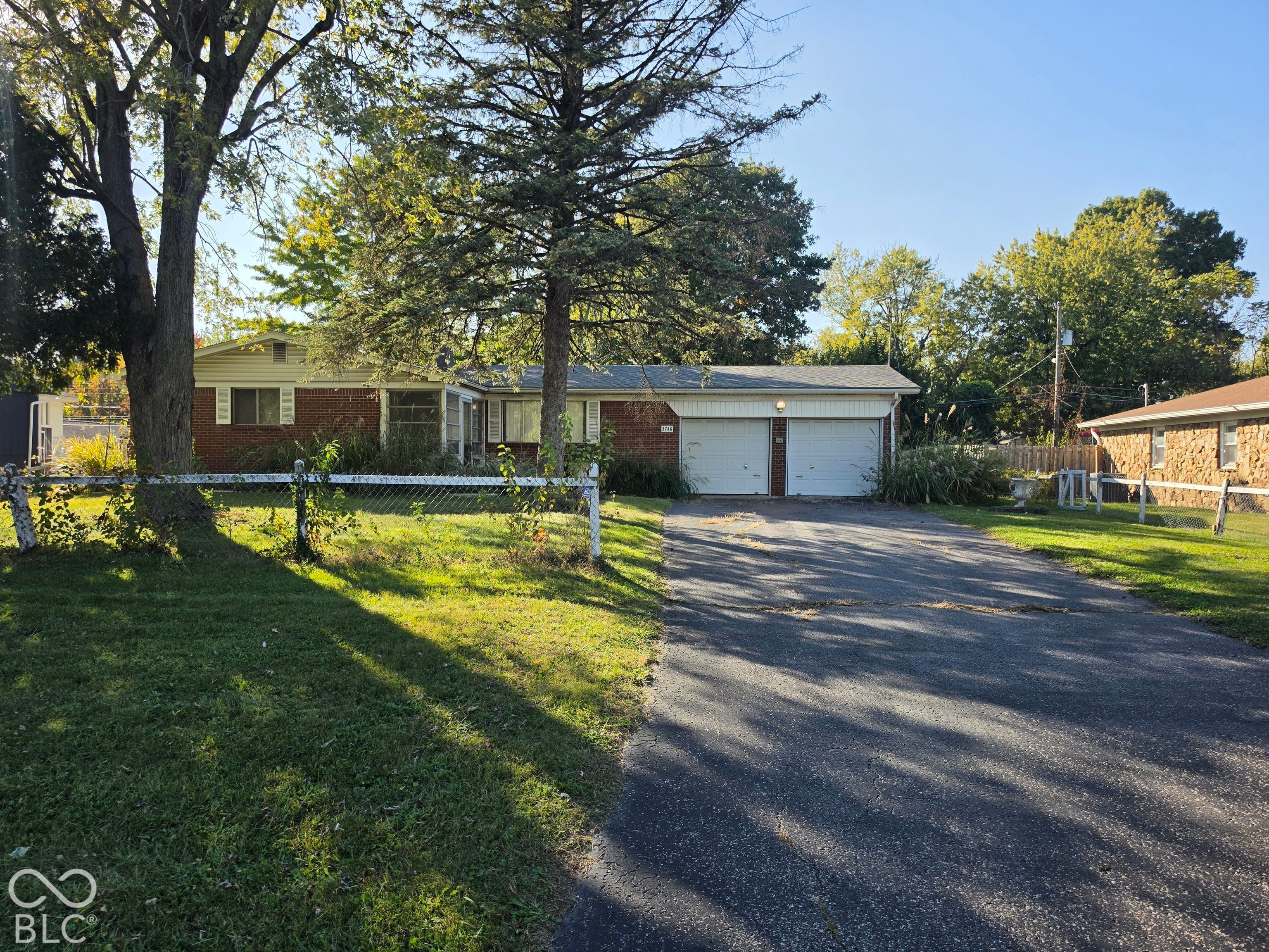 3748 N Richardt Avenue
