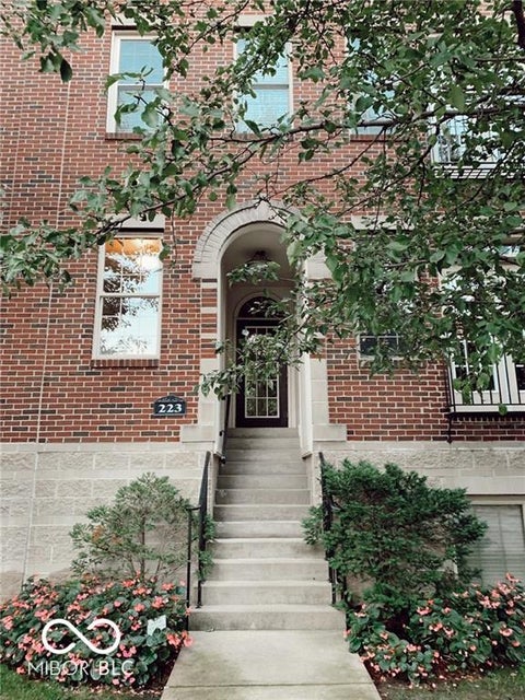 Photo for 223 N New Jersey Street D