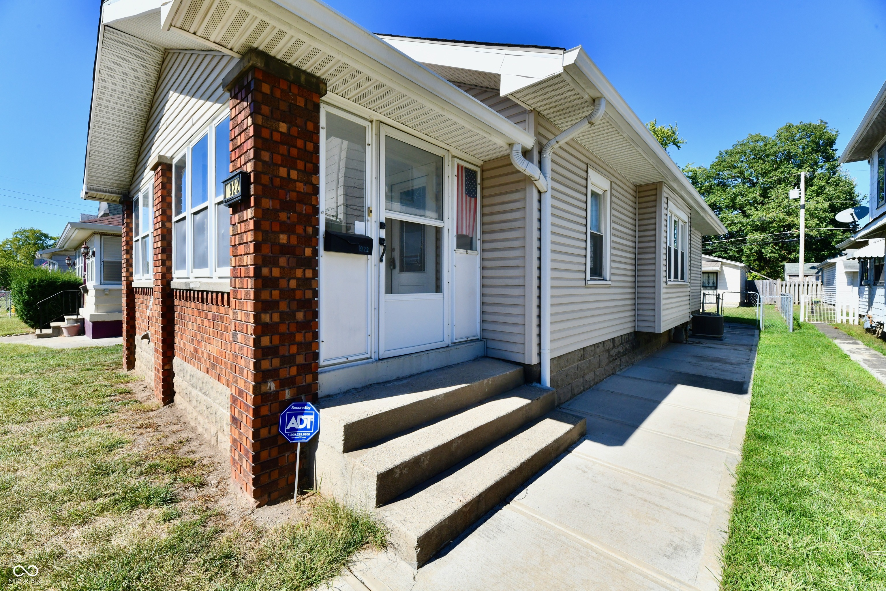 1922 Westview Drive