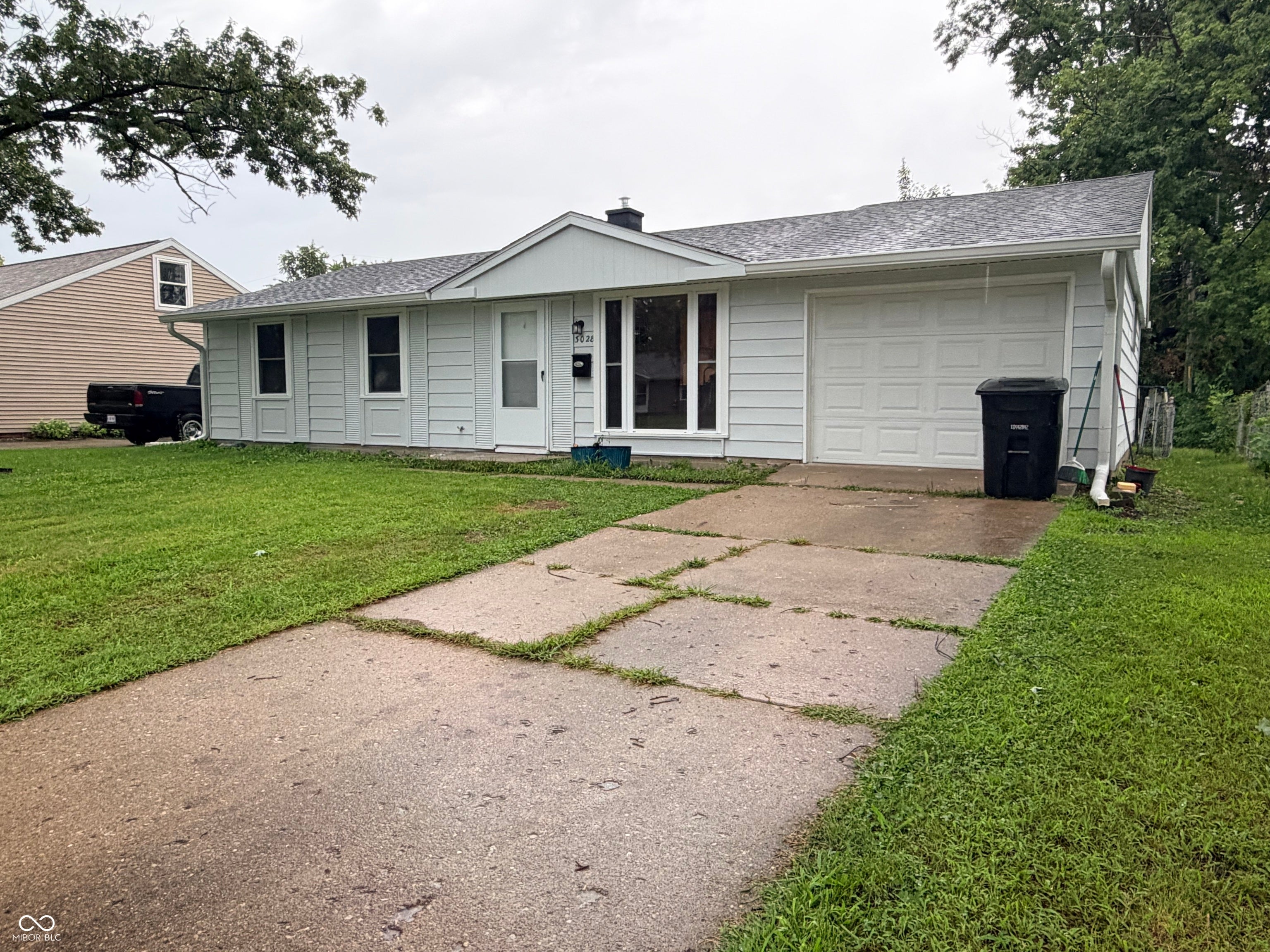 3028 Commanche Trail