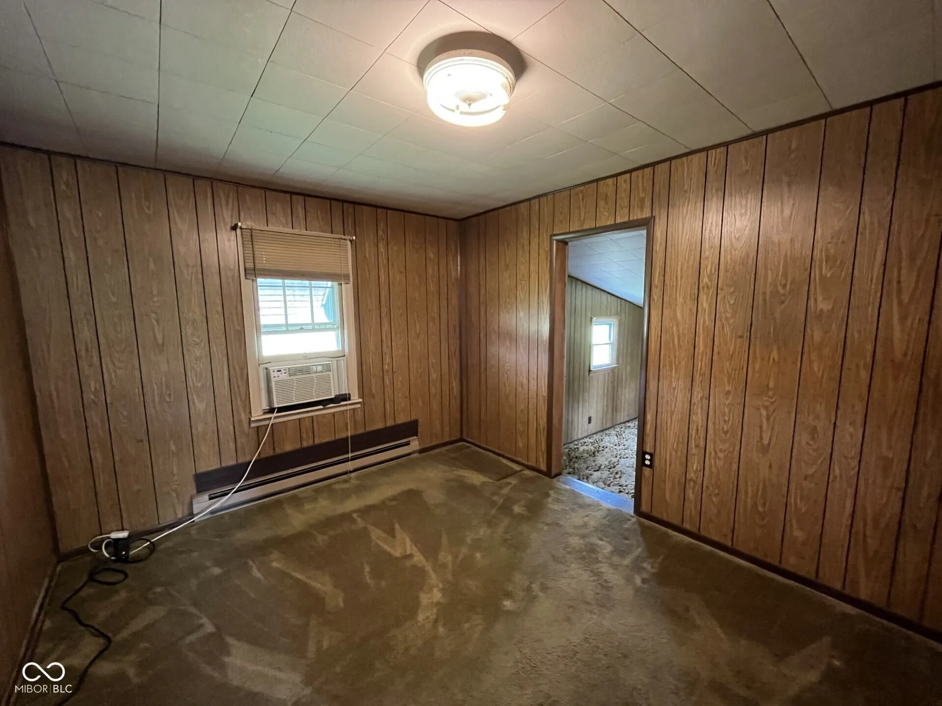 Seymour, Indiana 47274, United States, 3 Bedrooms Bedrooms, ,1 BathroomBathrooms,Residential,Active,146973