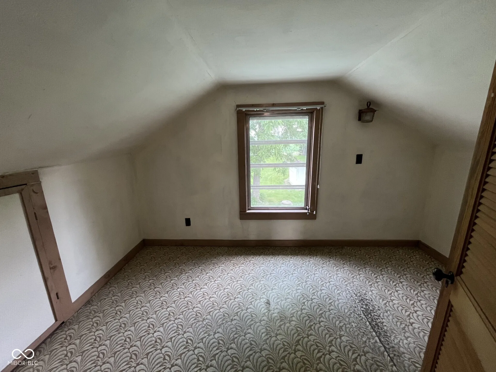 Seymour, Indiana 47274, United States, 3 Bedrooms Bedrooms, ,1 BathroomBathrooms,Residential,Active,146973