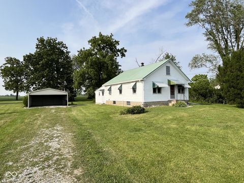 10152 E County Rd 275 N Seymour IN 47274