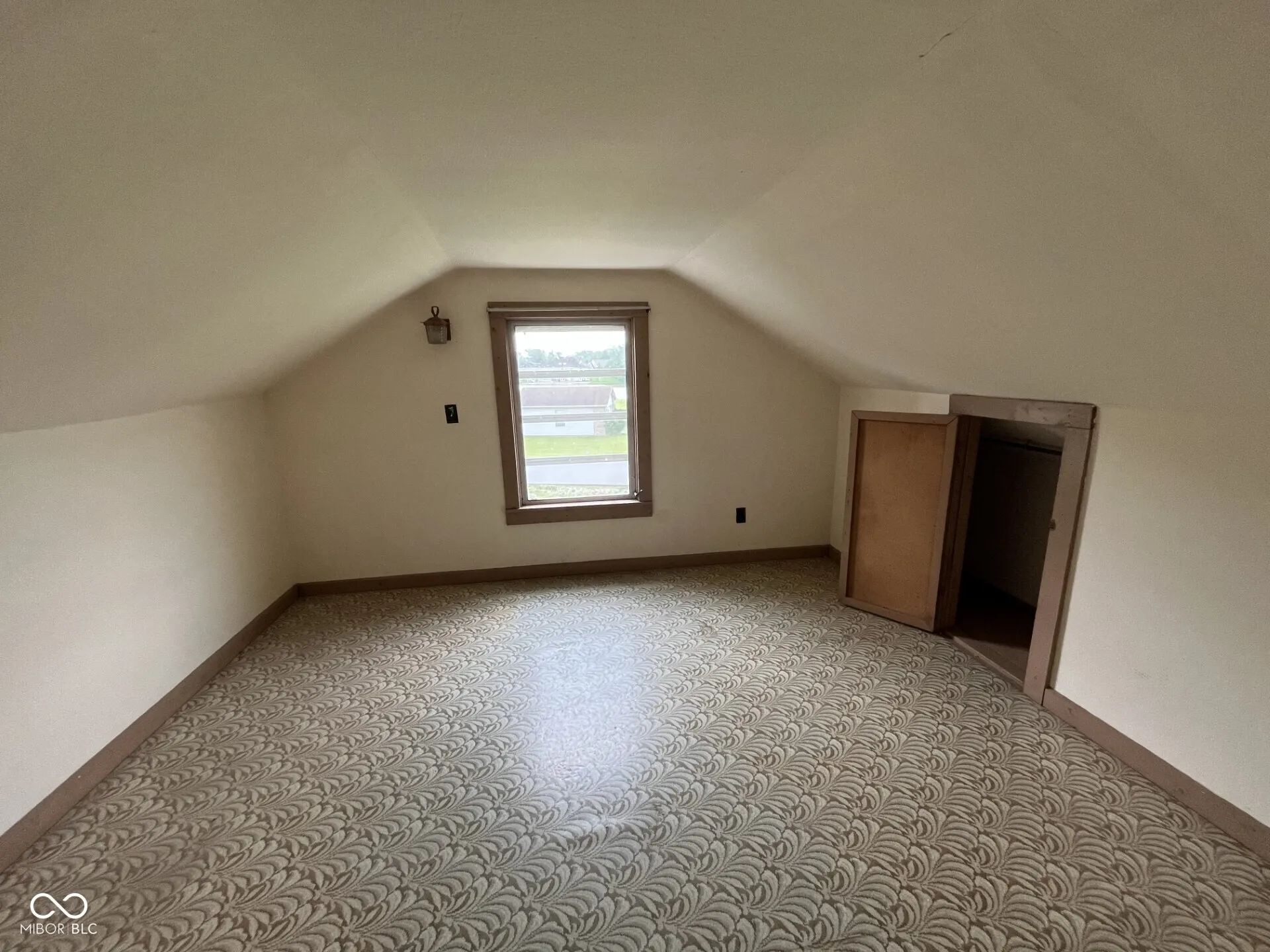 Seymour, Indiana 47274, United States, 3 Bedrooms Bedrooms, ,1 BathroomBathrooms,Residential,Active,146973