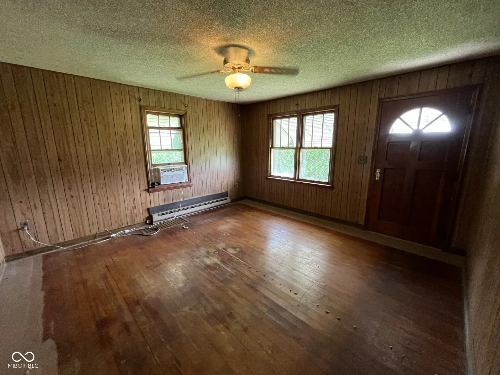 Seymour, Indiana 47274, United States, 3 Bedrooms Bedrooms, ,1 BathroomBathrooms,Residential,Active,146973