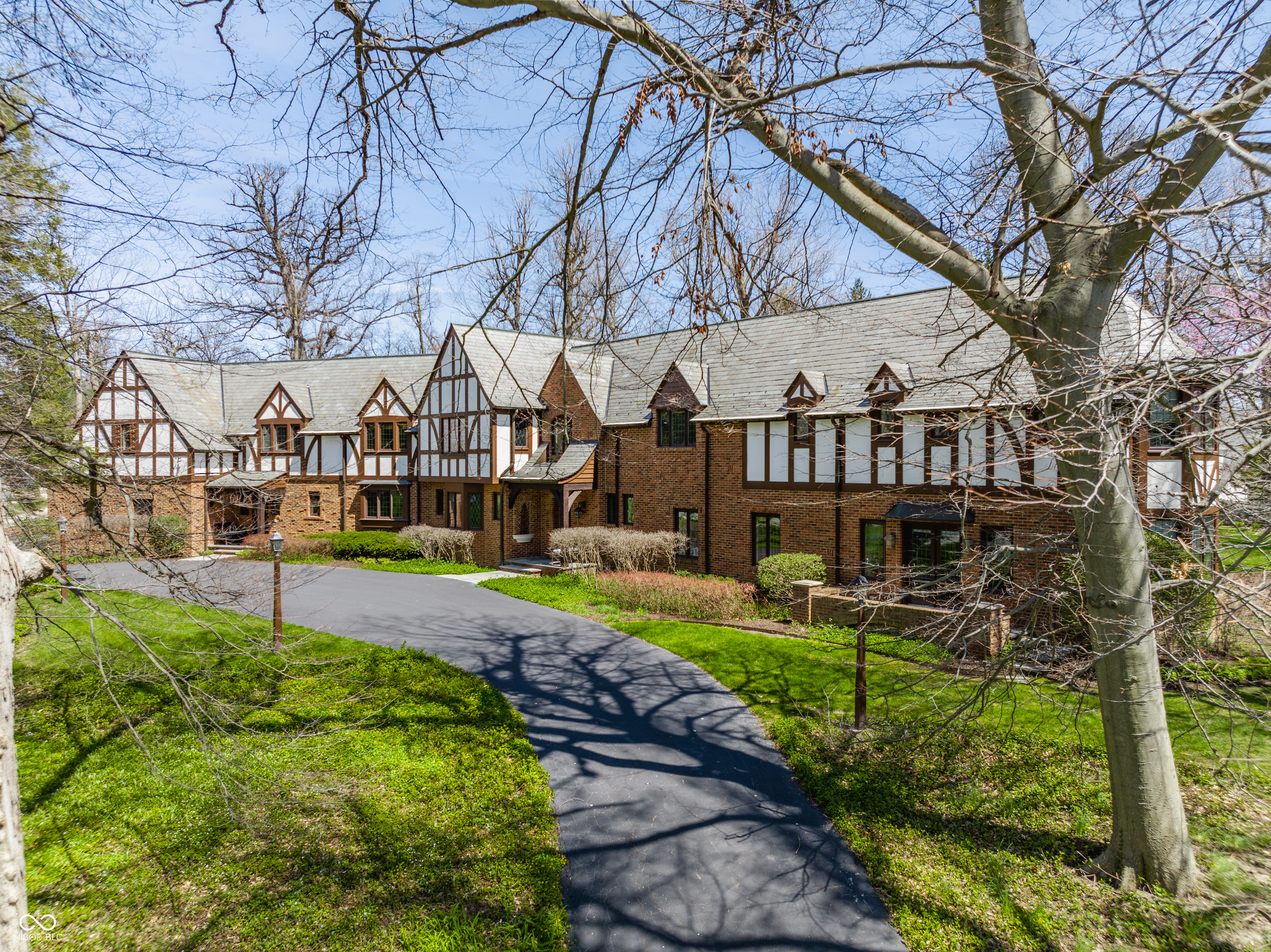 8103 N Pennsylvania Street