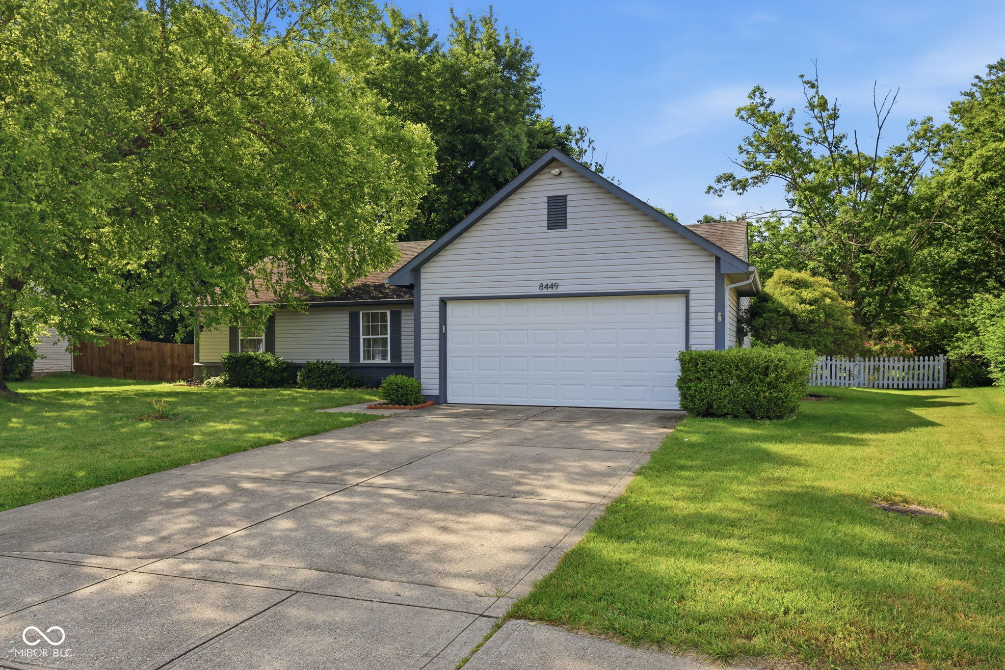 8449 Inland Drive