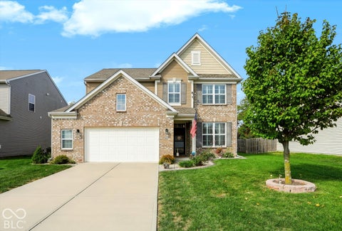 Photo of 8444 Welder Place, Indianapolis, IN 46237 (MLS # 22128656)