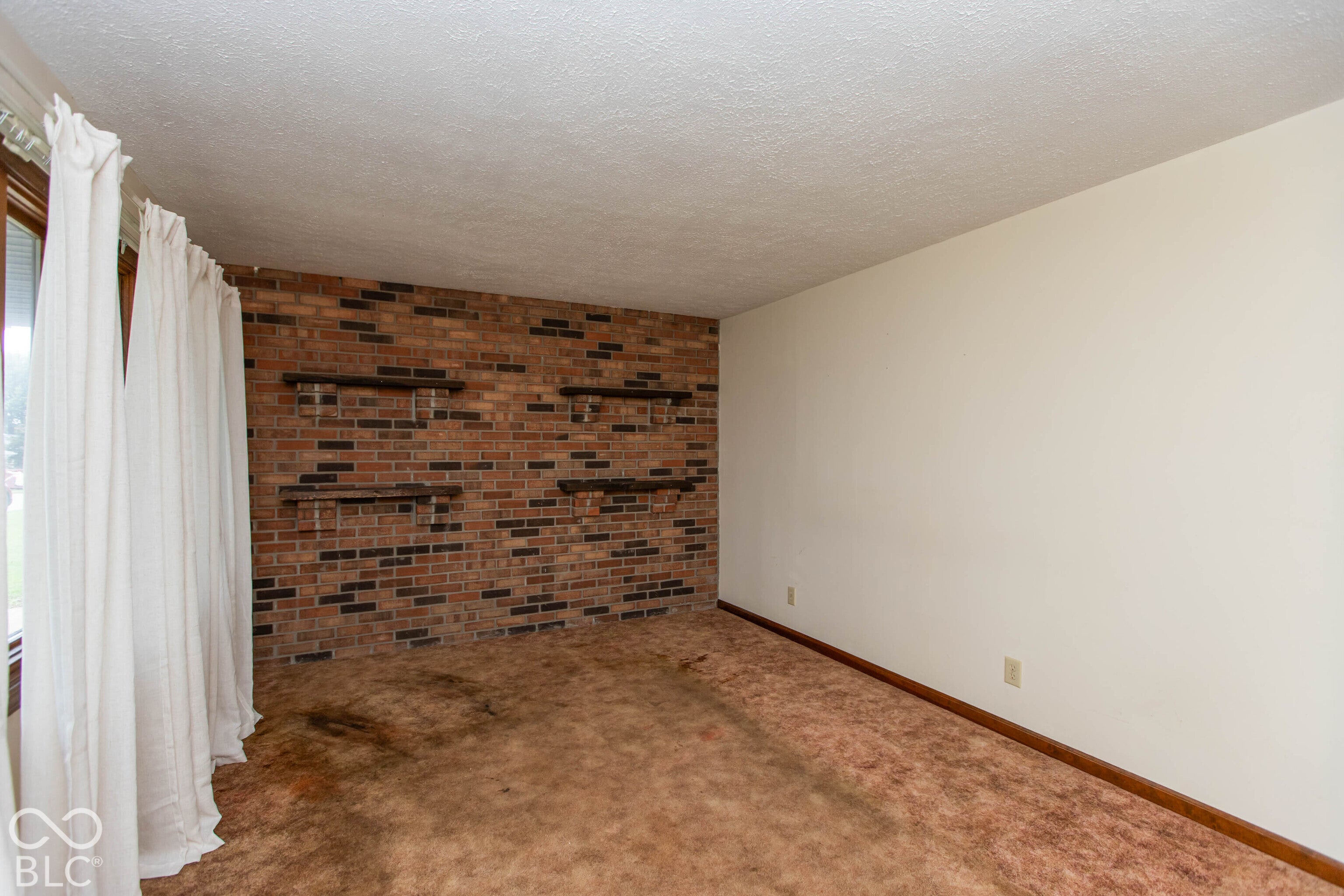 296 Western Parkway