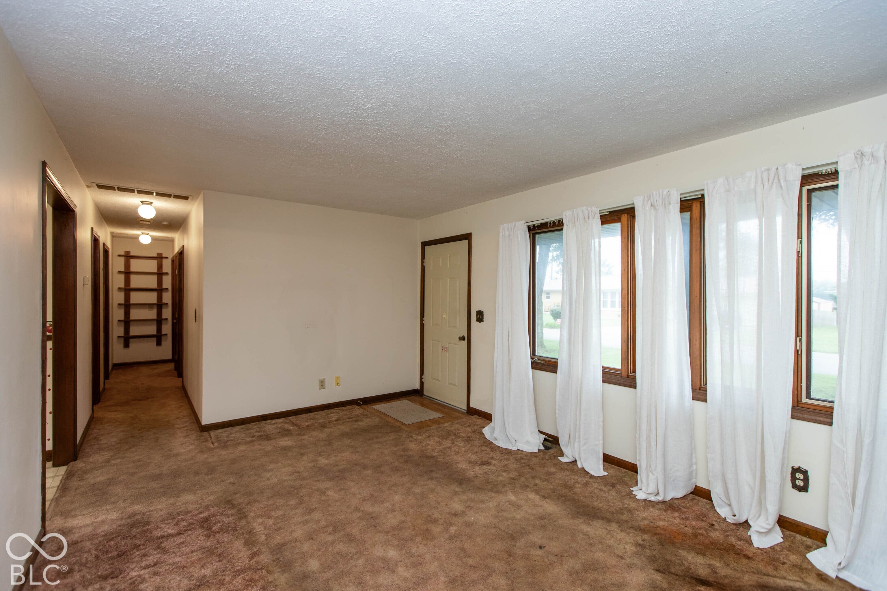 296 Western Parkway
