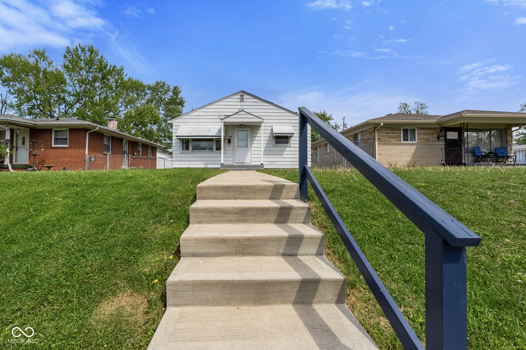 325 N 7th Avenue