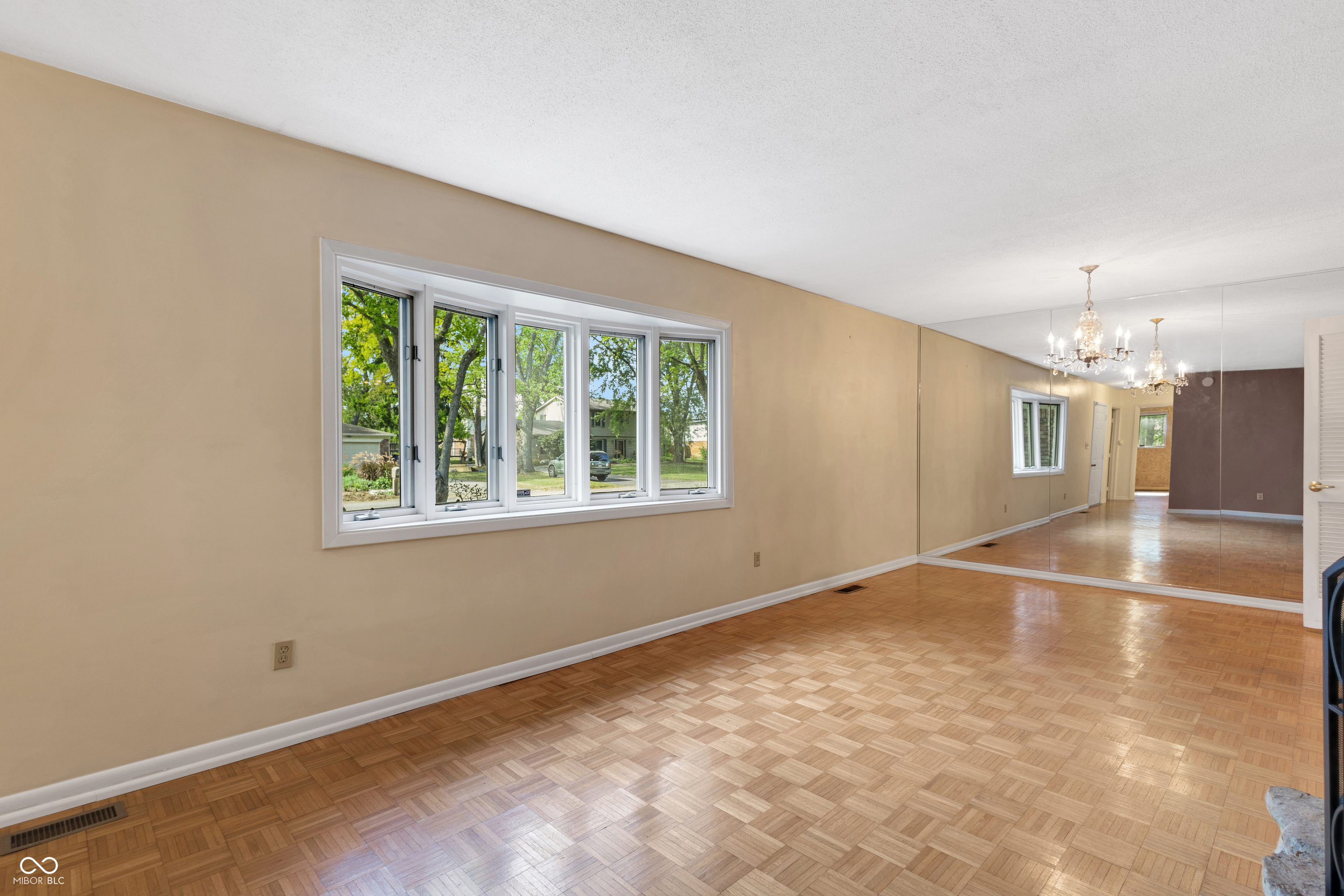 1146 Fairway Drive