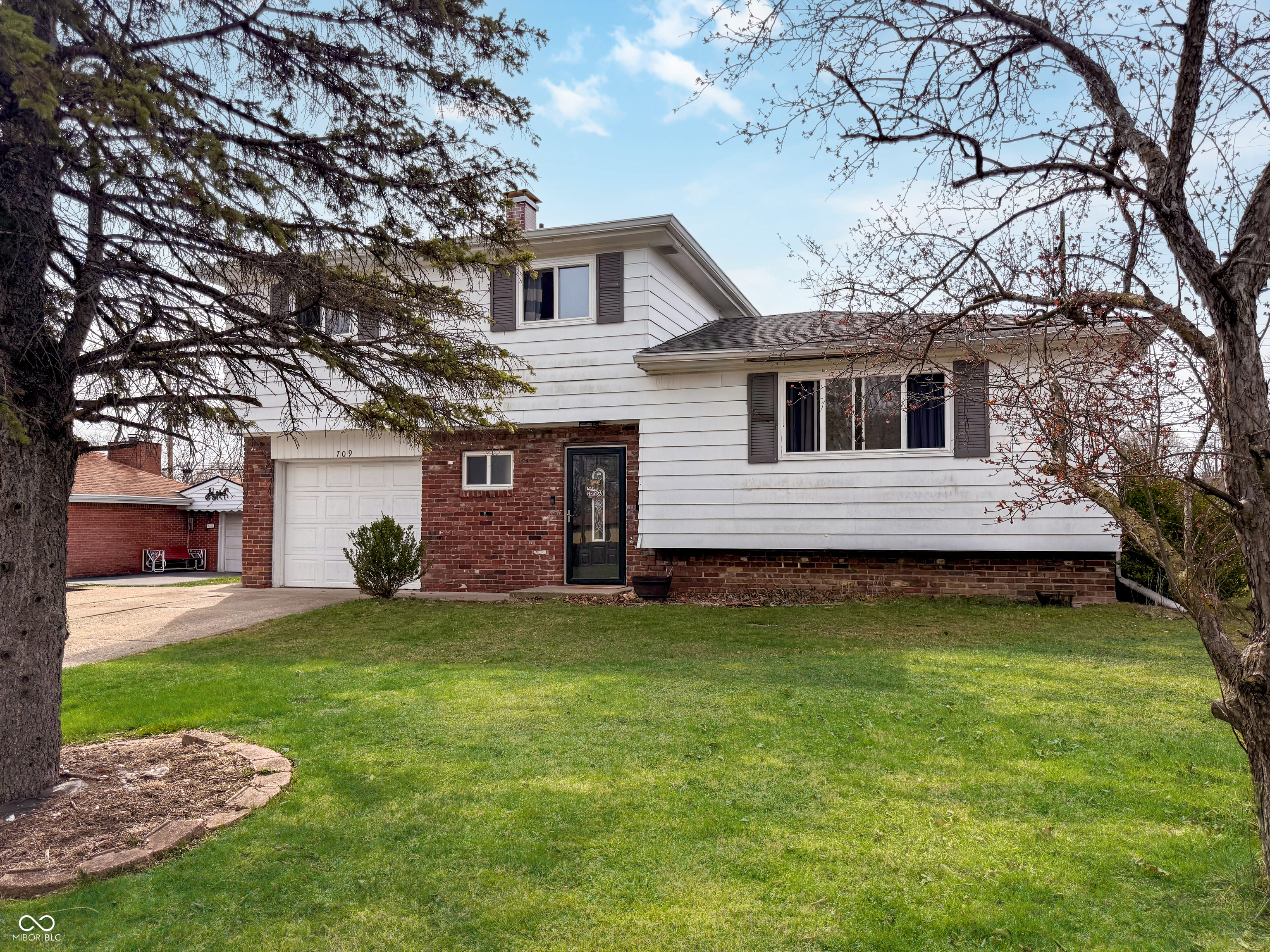 709 N Bend Road