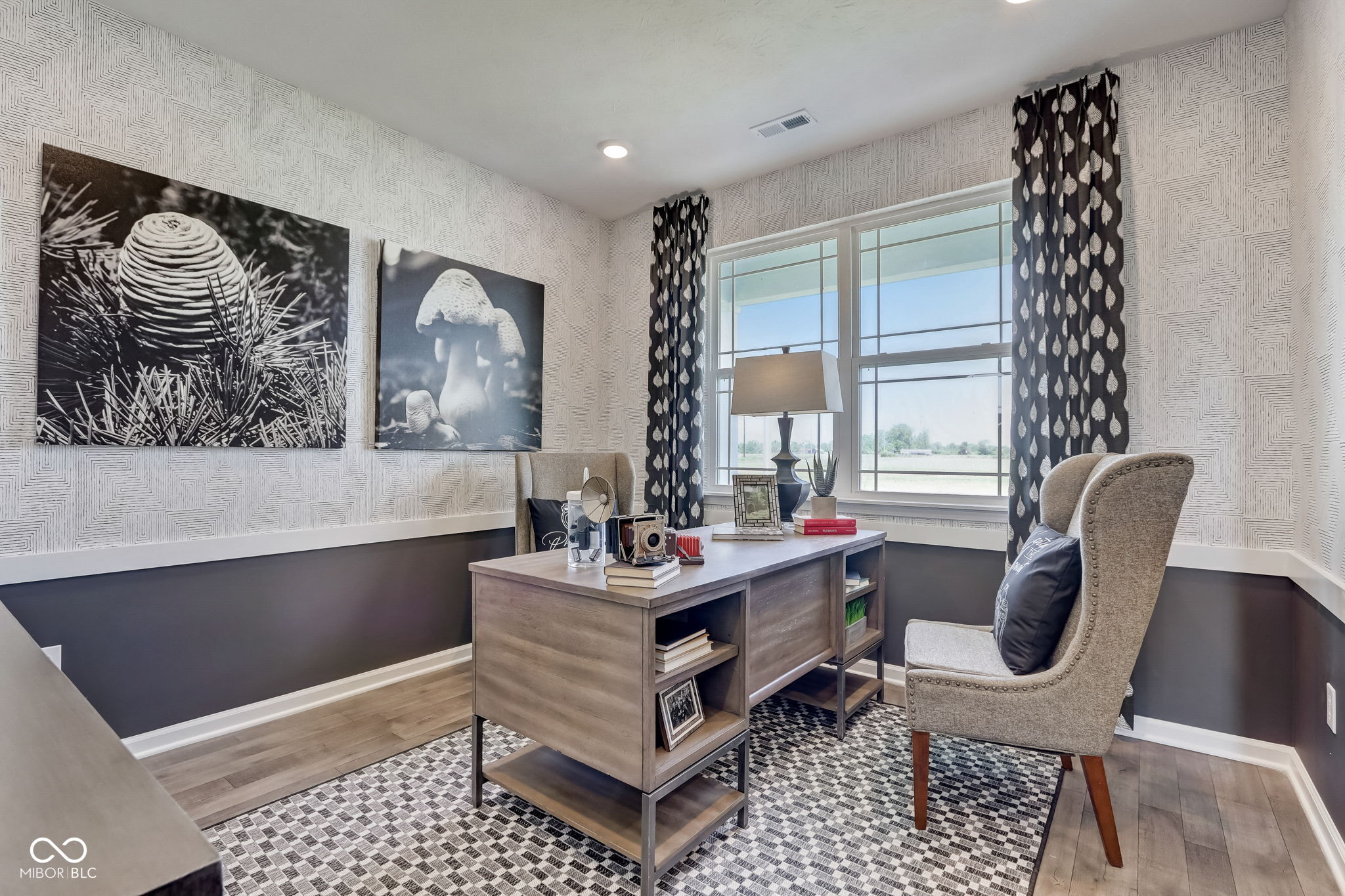 1571 Albatross Street