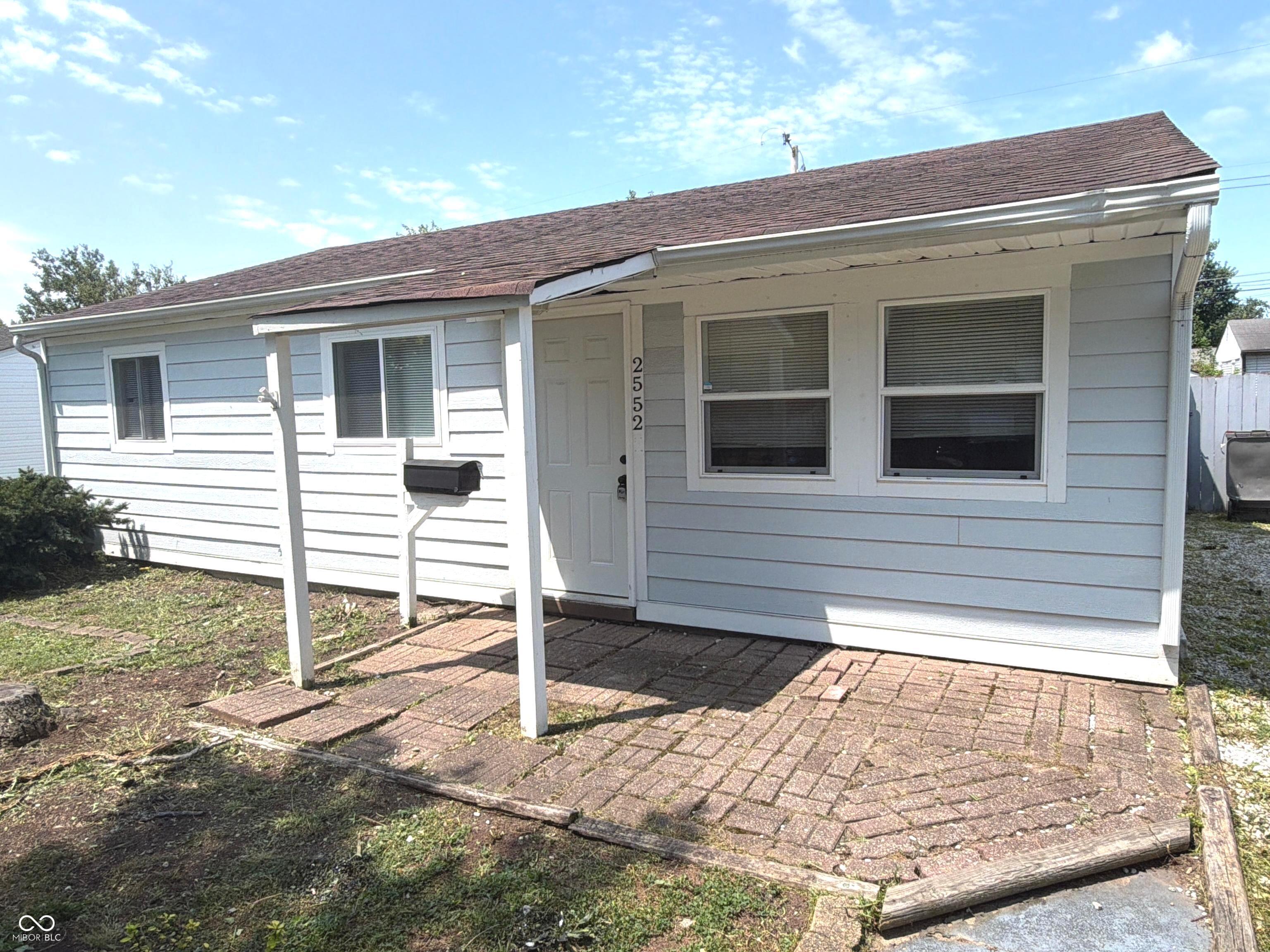 2552 Saint Paul