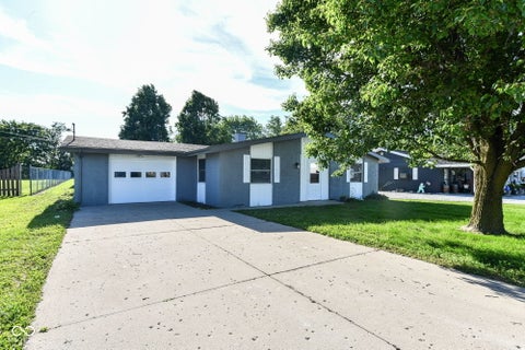 Photo of 3109 Poplar Street, Anderson, IN 46012 (MLS # 22107718)