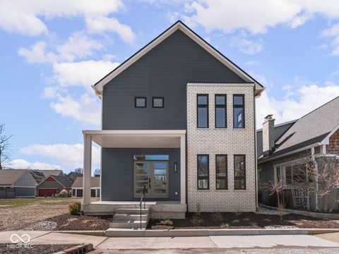 Photo of 2602 N Delaware Street, Indianapolis, IN 46205 (MLS # 22082095)