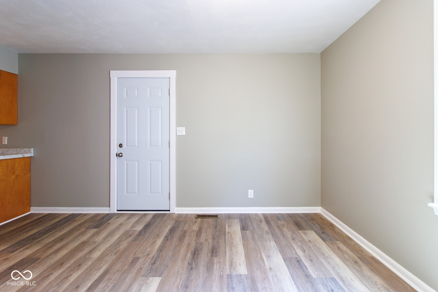 432 Woodview Drive