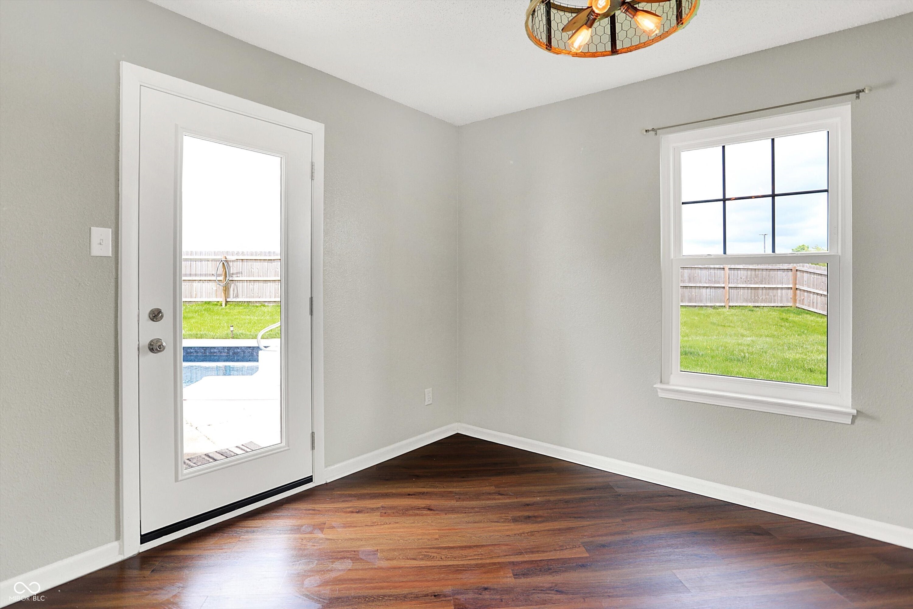 714 Thornburg Parkway