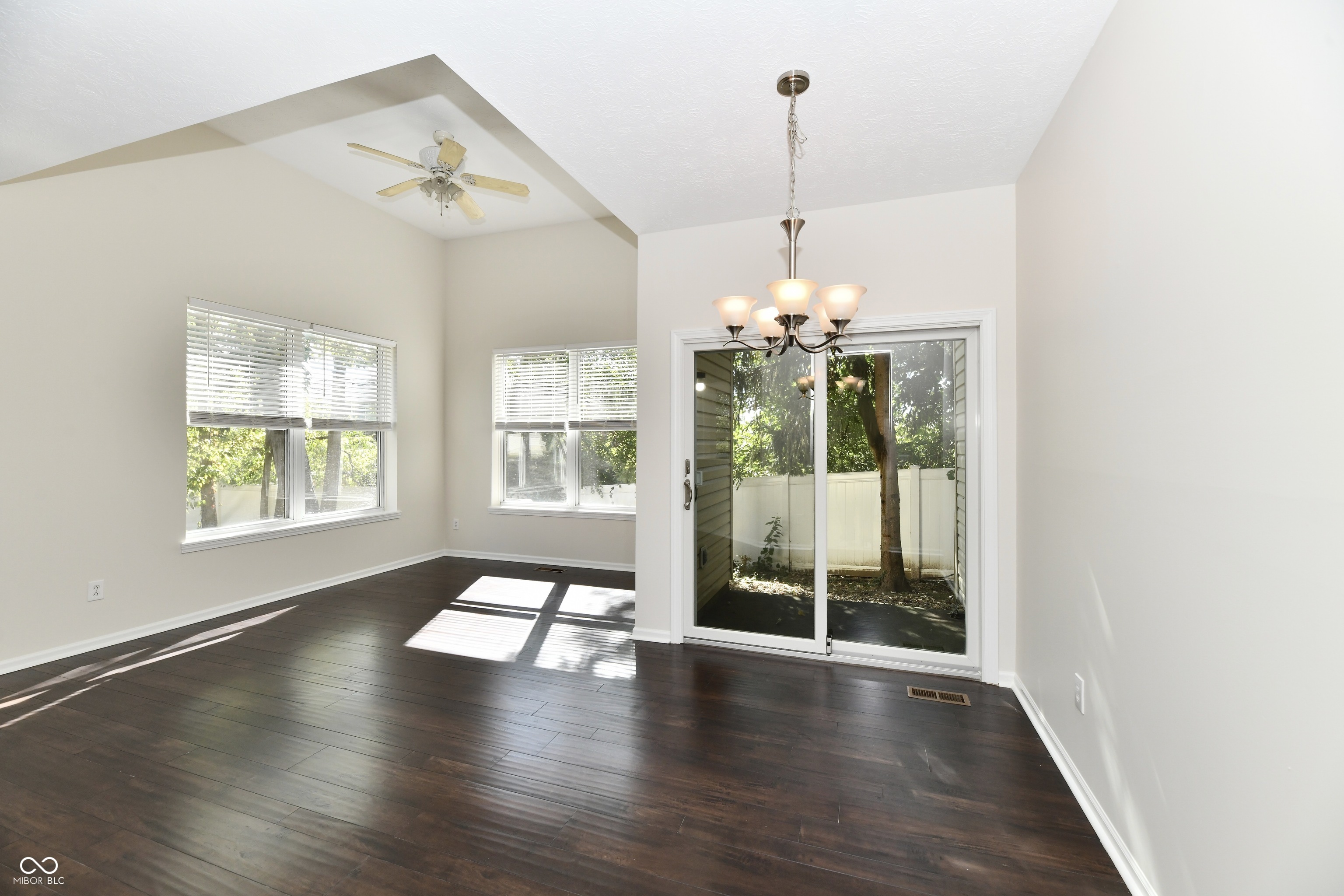 1119 Longwell Place