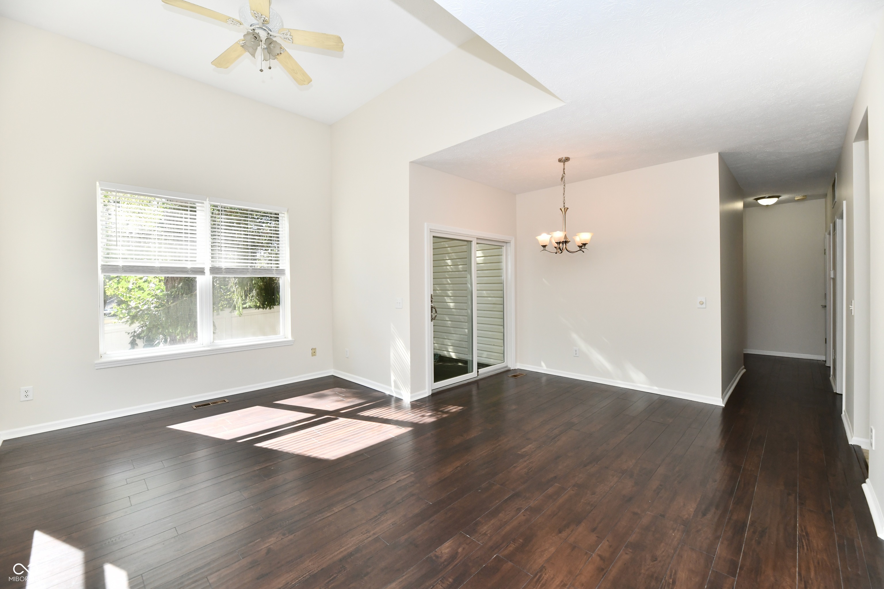 1119 Longwell Place