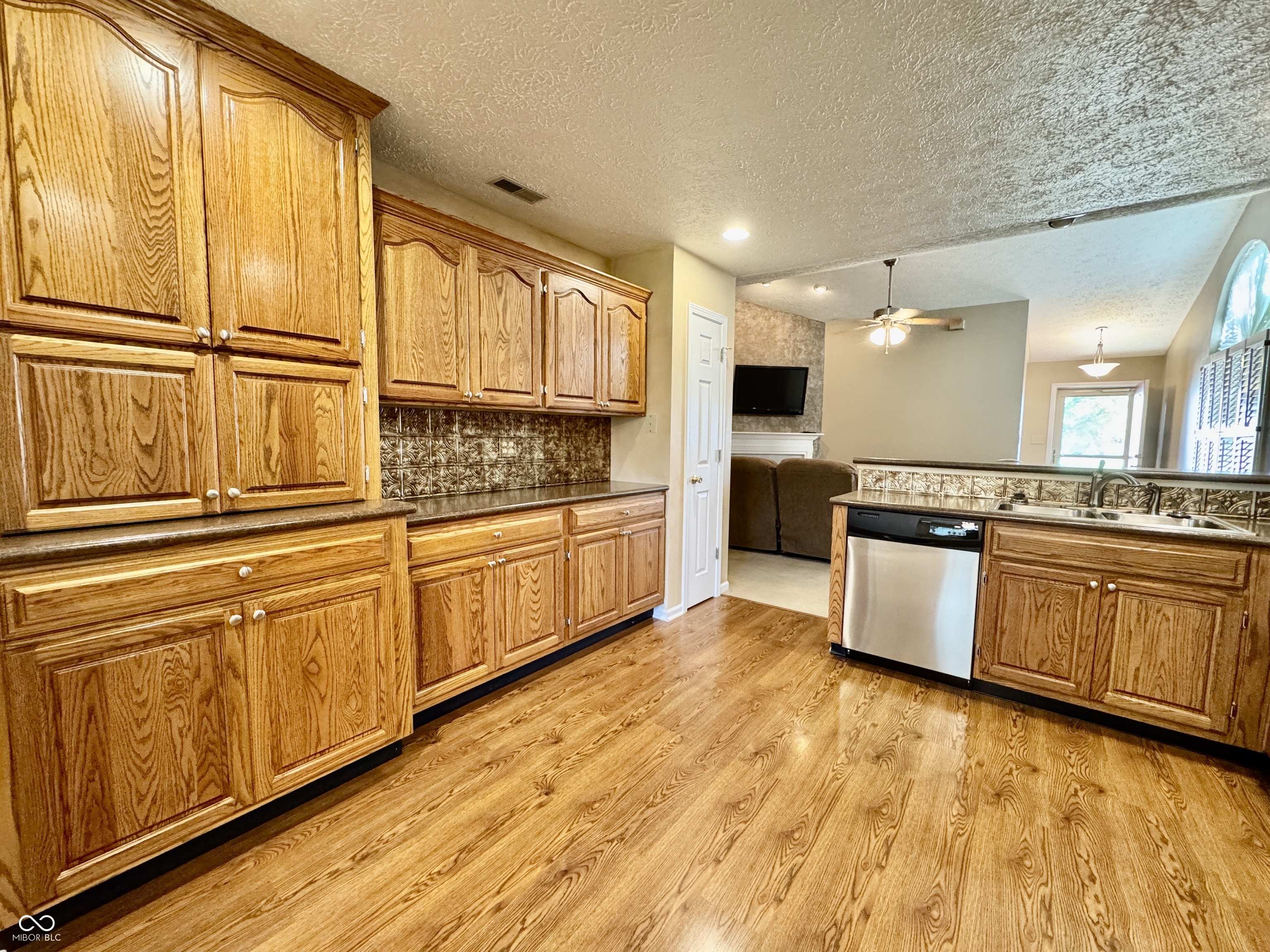 1248 Lexington Trail