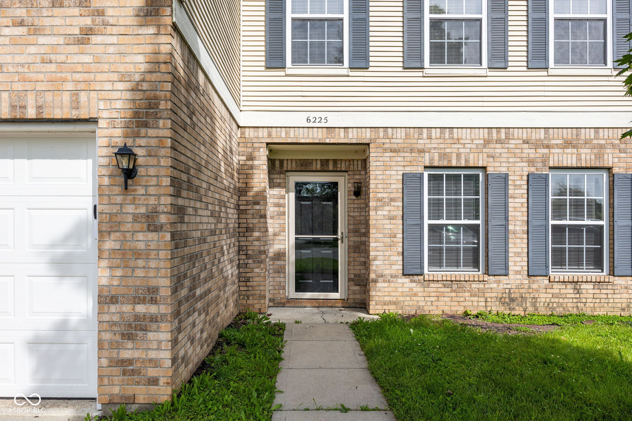 6225 White Rabbit Place