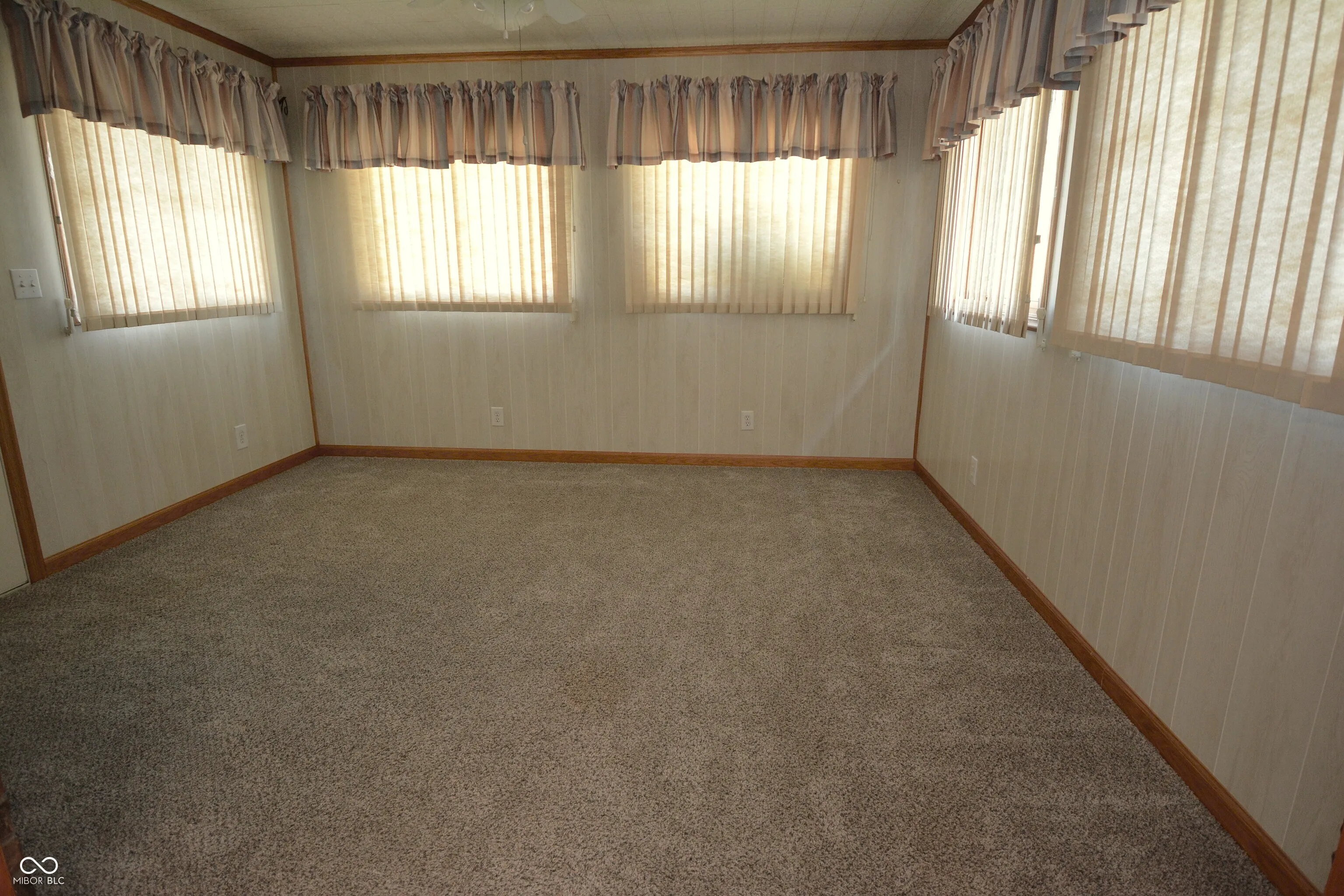 Anderson, Indiana 46013, United States, 2 Bedrooms Bedrooms, ,2 BathroomsBathrooms,Residential,Active,167024