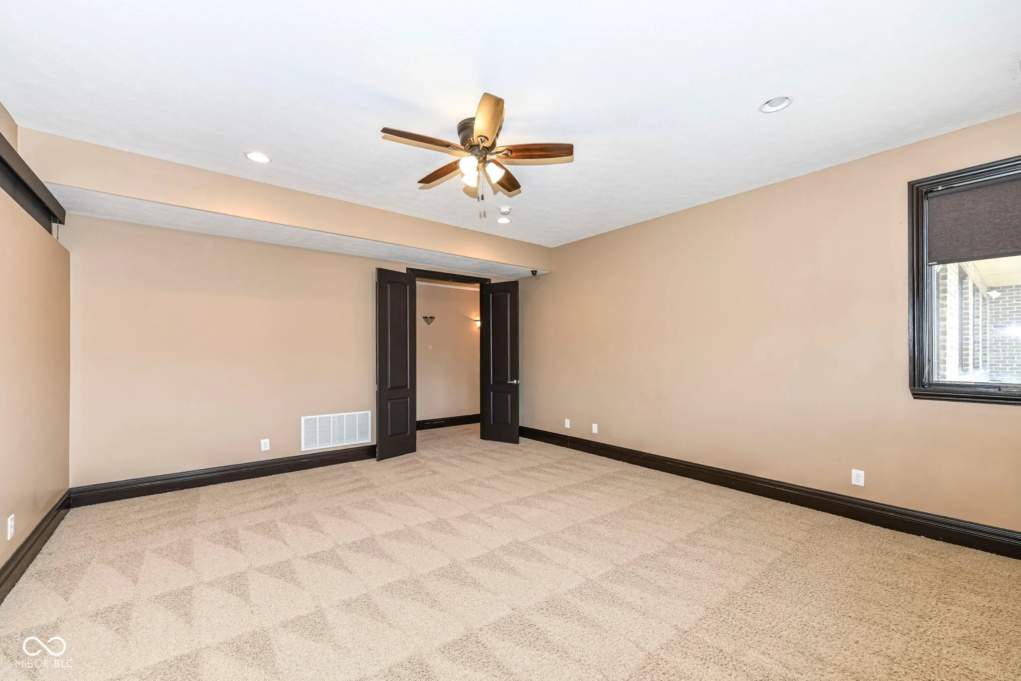 Fishers, Indiana 46040, United States, 5 Bedrooms Bedrooms, ,6 BathroomsBathrooms,Residential,Active,39792