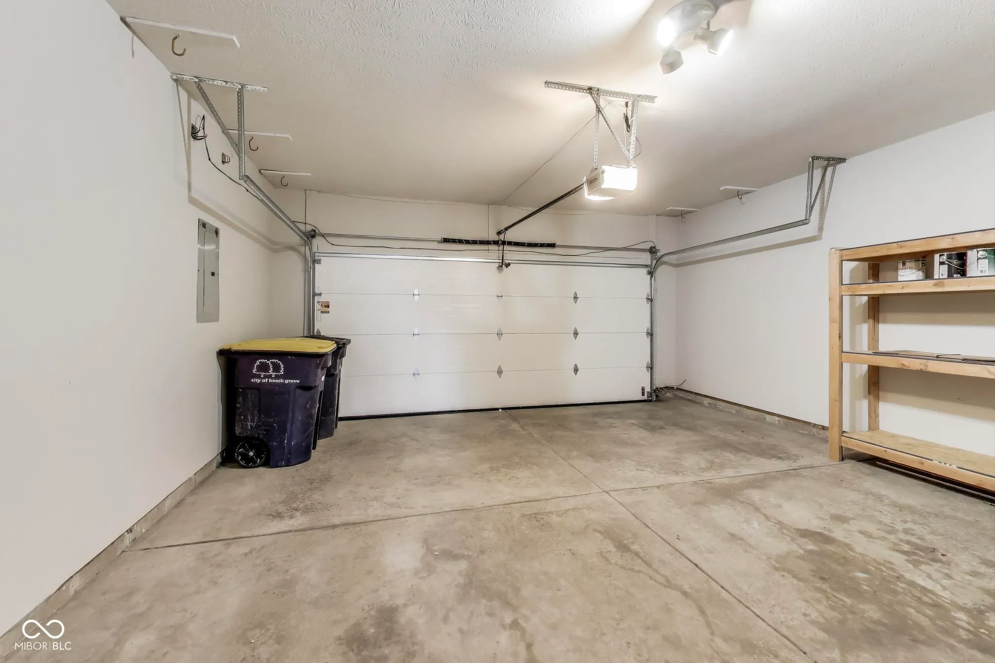 Beech Grove, Indiana 46107, United States, 3 Bedrooms Bedrooms, ,3 BathroomsBathrooms,Residential,Active,220182